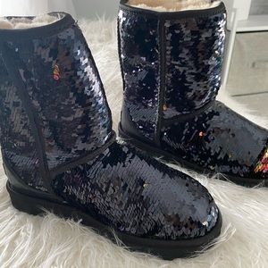UGG Classic Short Sequin size 8